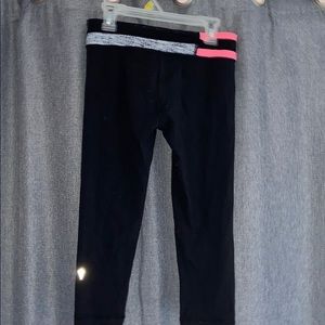 lululemon athletica Bottoms - Ivivva crop lululemon athletica Bottoms - Ivivva crop